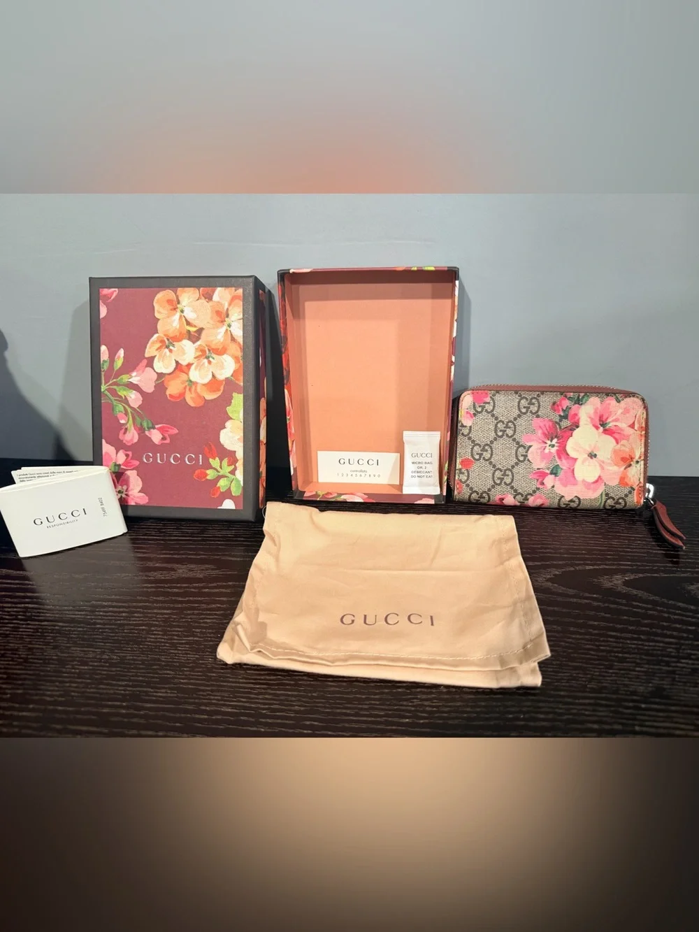 Gucci GG Supreme Zip Around Wallet w/ Pink Floral Accents, Box & Dusty Included